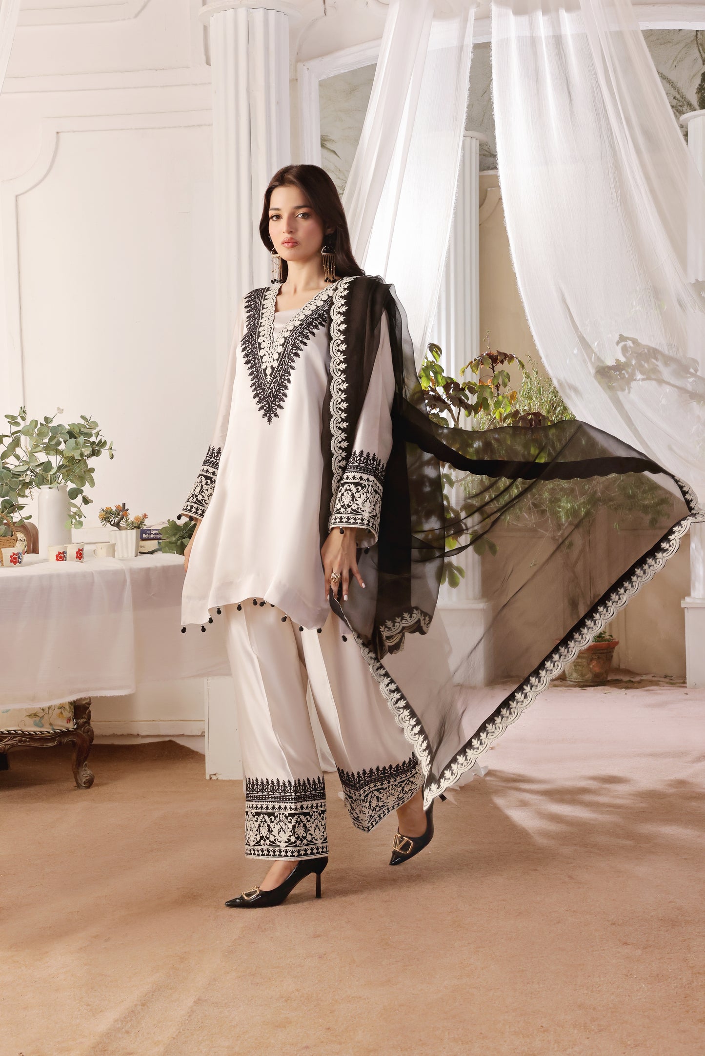 HAFSA MALIK - Mahira