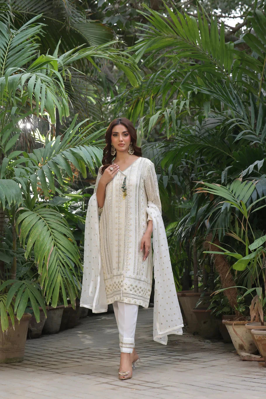 ERAM SHEIKH - Offwhite emb