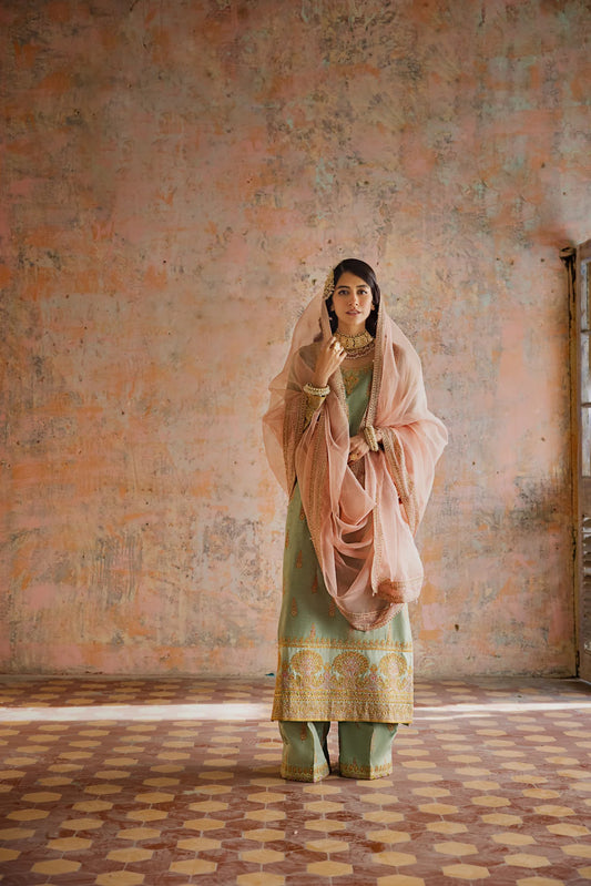 ERUM KHAN- Darakshan