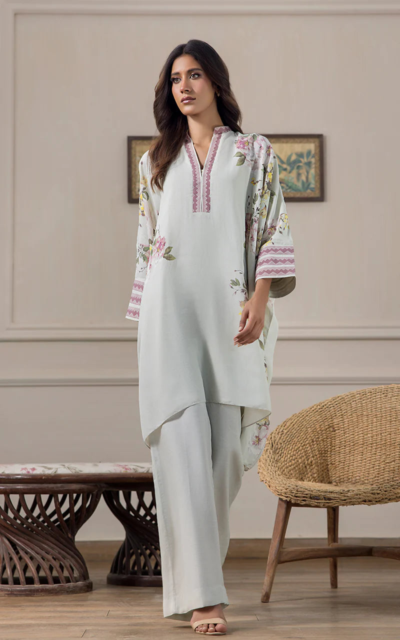 THREADS AND MOTIFS -  Printed Viscose Silk Poncho