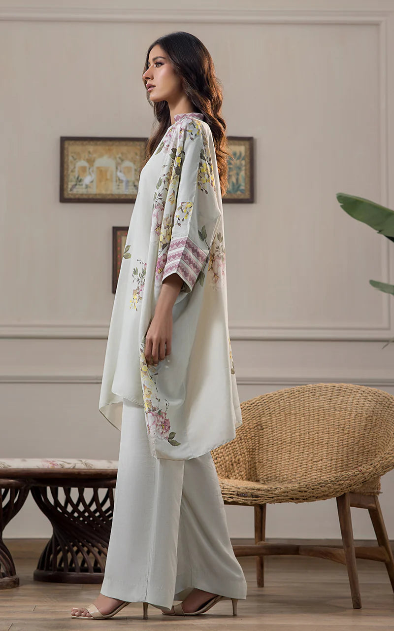THREADS AND MOTIFS -  Printed Viscose Silk Poncho