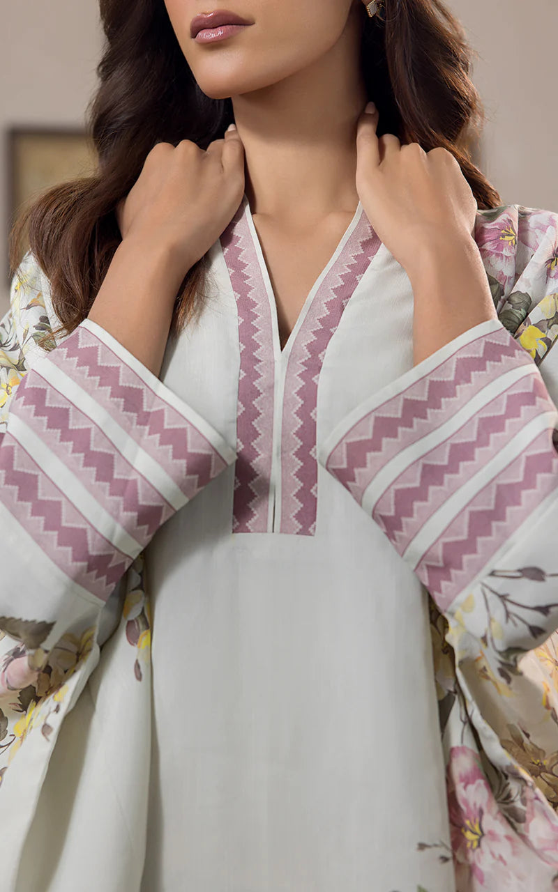 THREADS AND MOTIFS -  Printed Viscose Silk Poncho