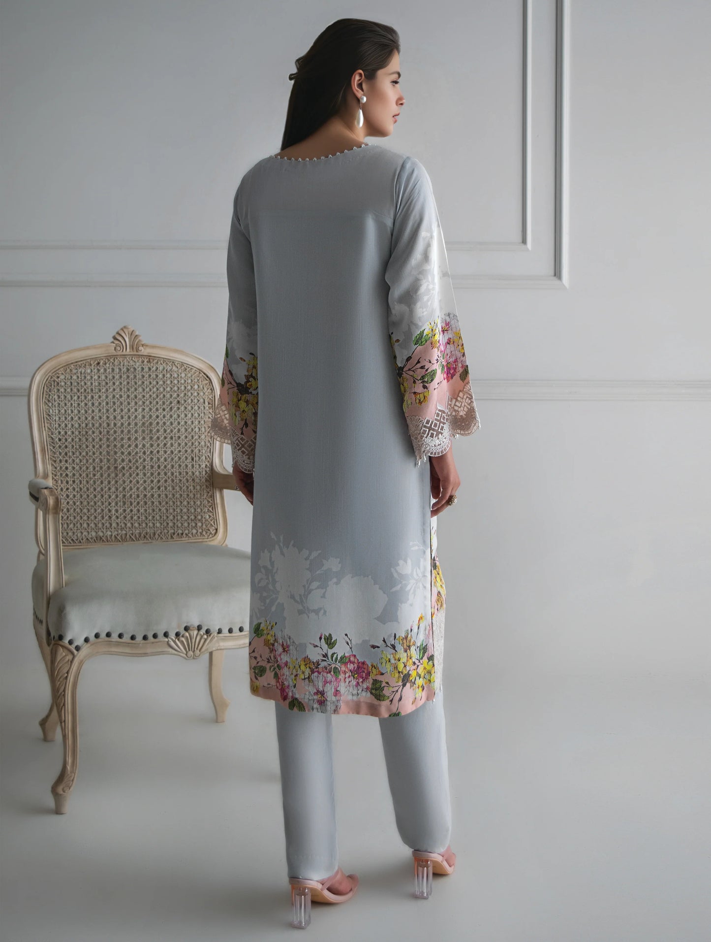 THREADS AND MOTIFS - Light Blue Printed
