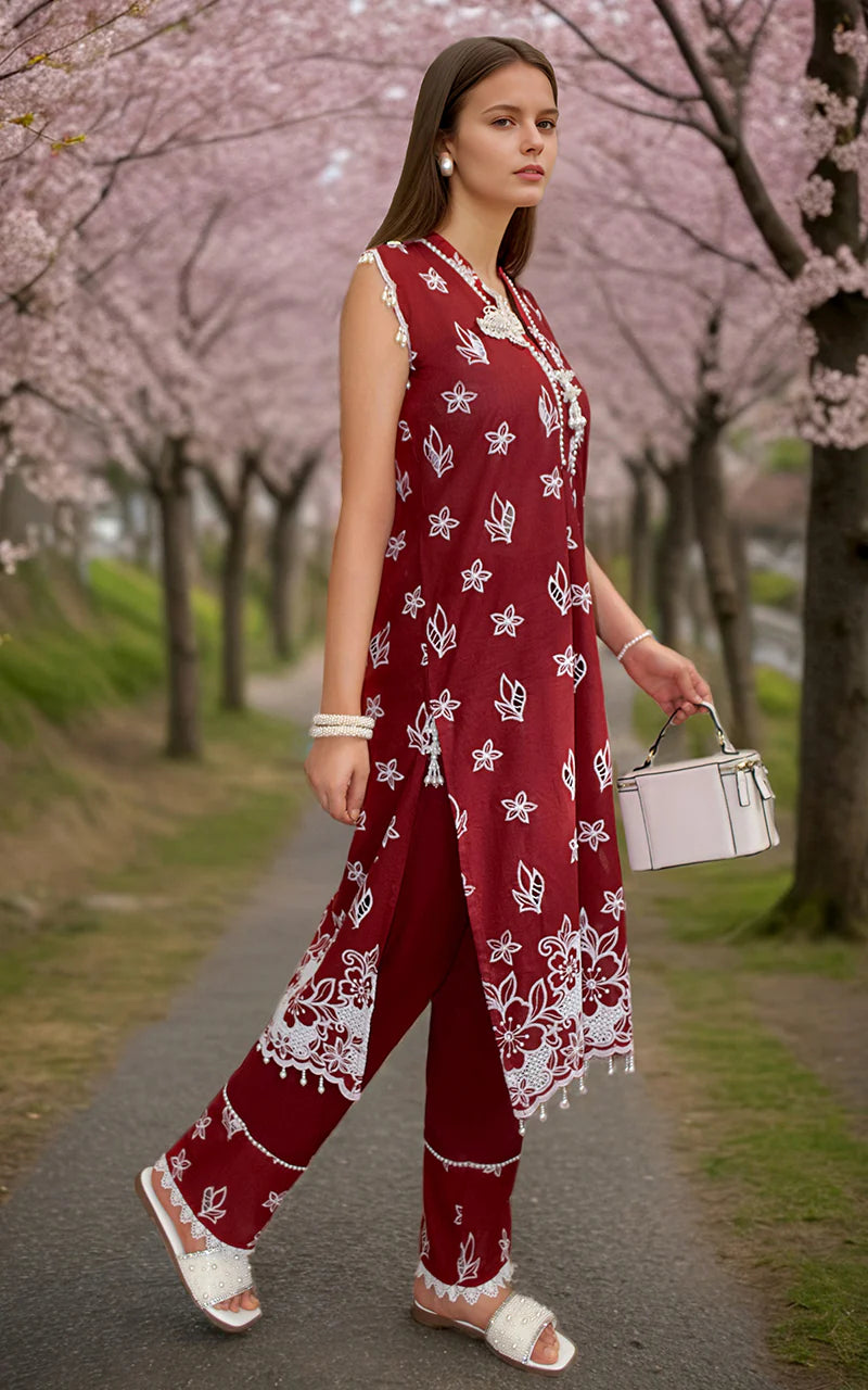 THREADS AND MOTIFS - Red Embroidered Sleeveless