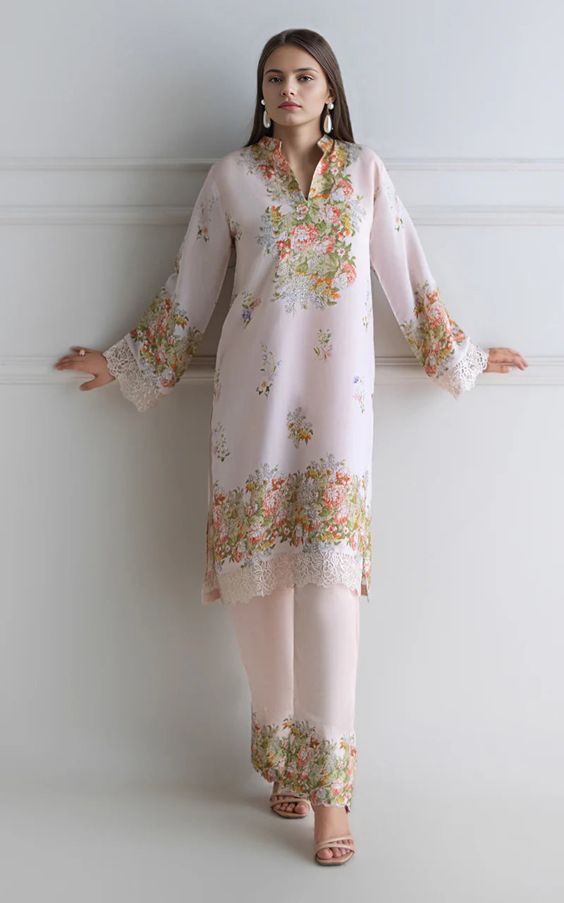 THREADS AND MOTIFS - Peach Floral Printed