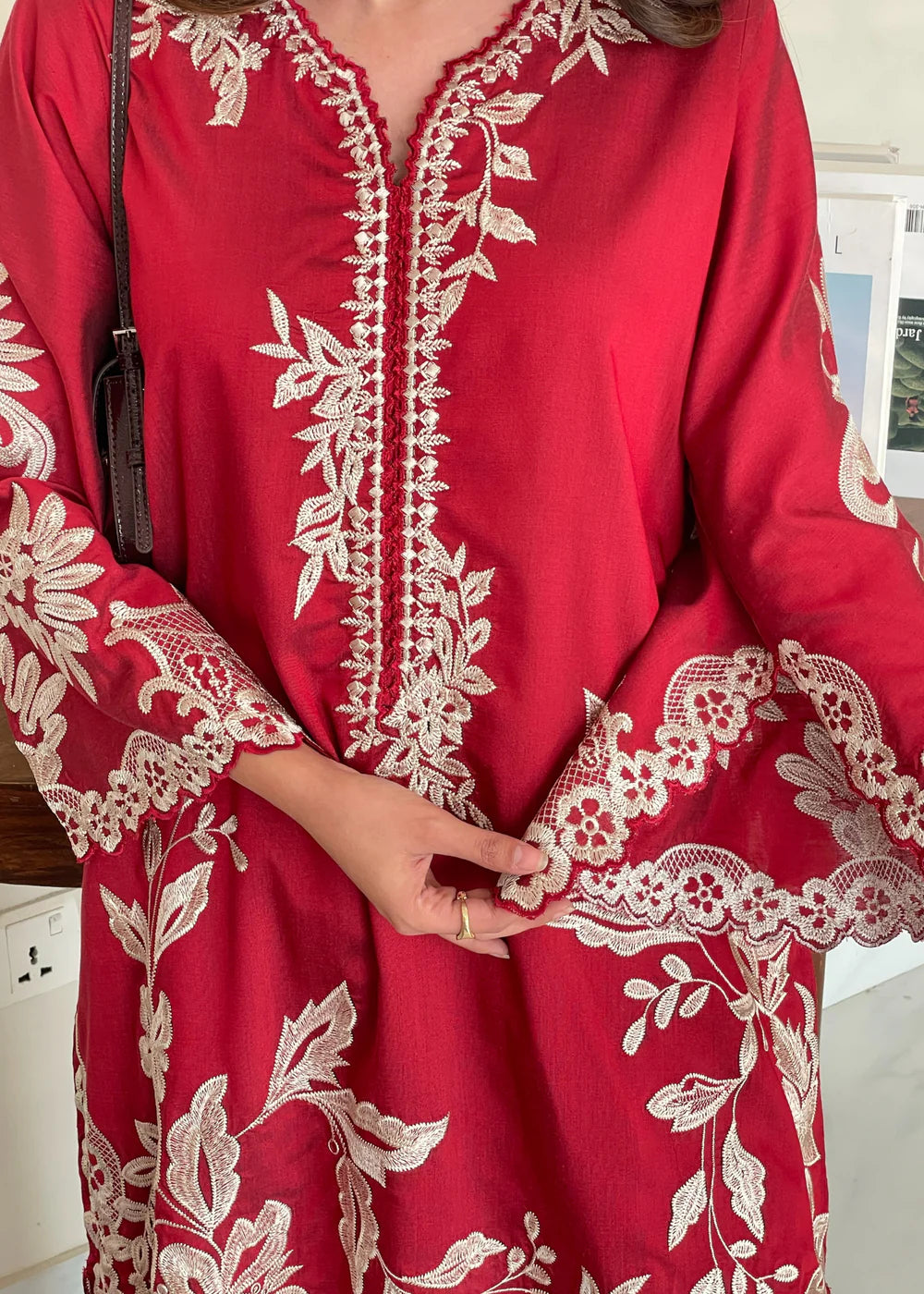 HOUSE OF UMSHA - Crimson rose