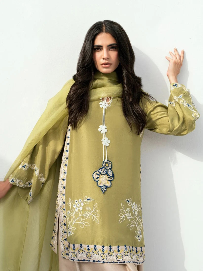 FARAH ZUBAIR - Yumna