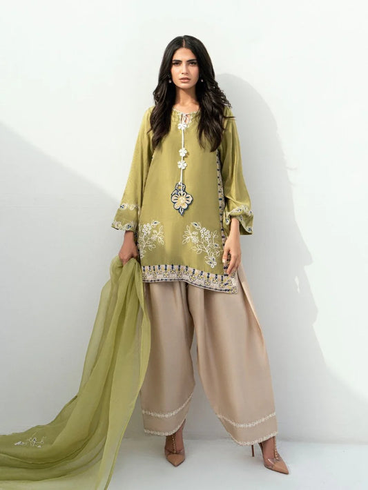 FARAH ZUBAIR - Yumna