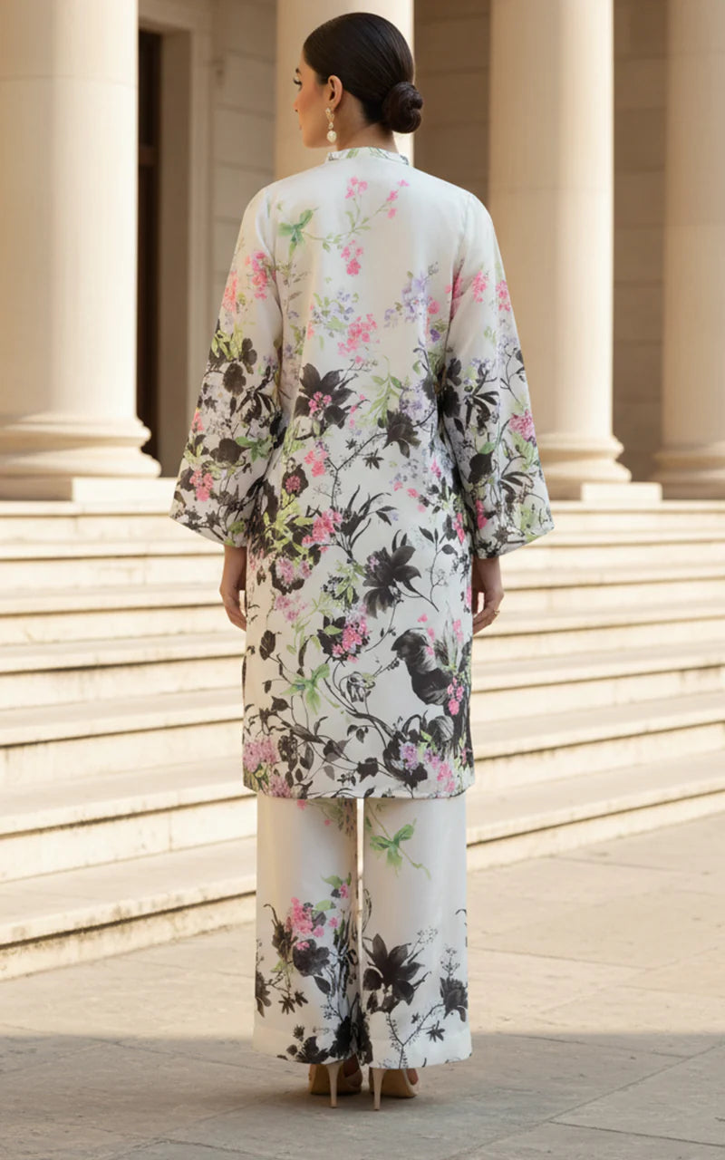 THREADS AND MOTIFS -Silk Floral