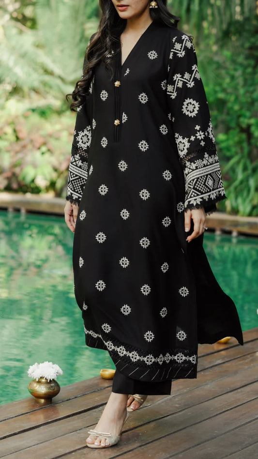 ZAH STUDIO - Sira black