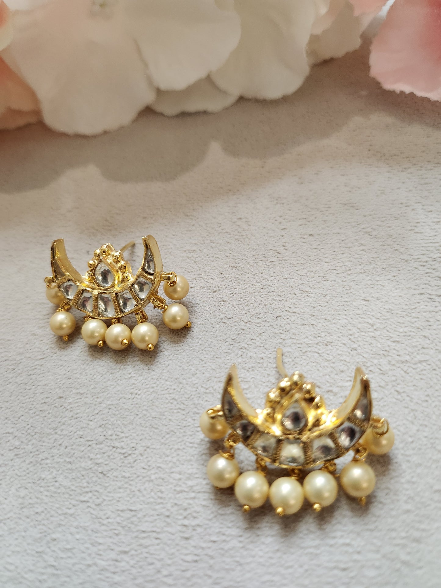 VINANTI MANJI JEWELRY - Kundan in Moon Style Earrings