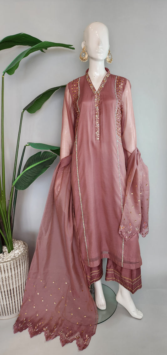 MAHOGANY - Tea Pink Suit