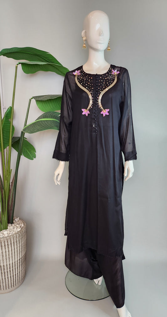 SAMMY K - Black with hand embellishment