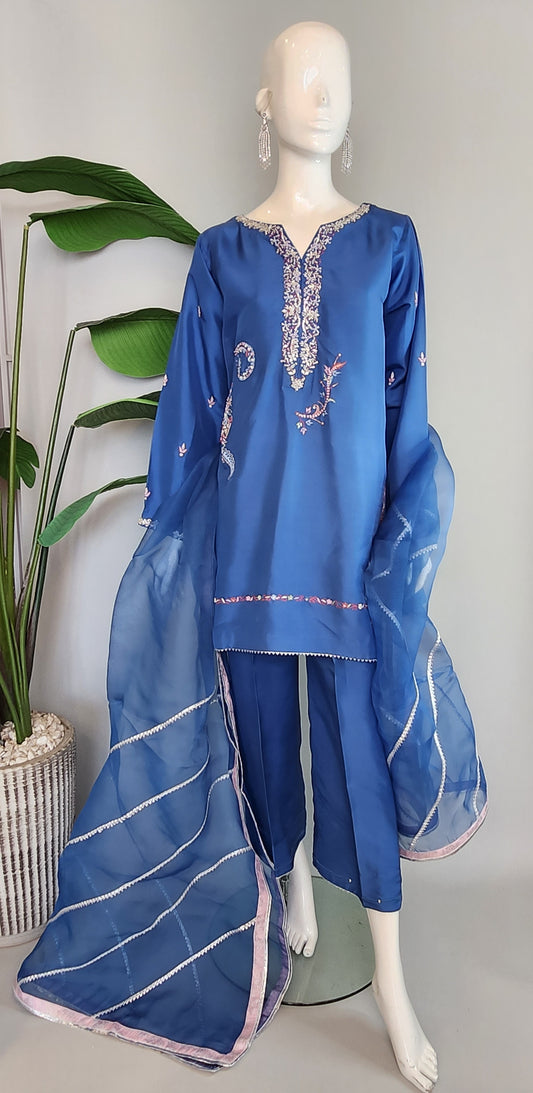 FARAH ZUBAIR -Aanya Blue