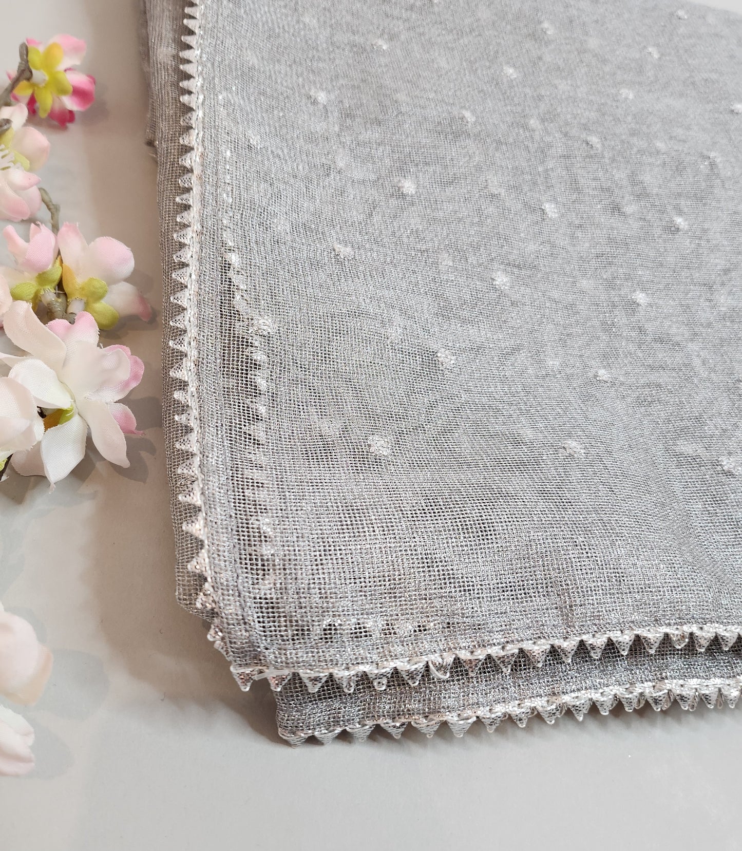 SABEEN MANEKIA - Silver  net dupatta Zigzag
