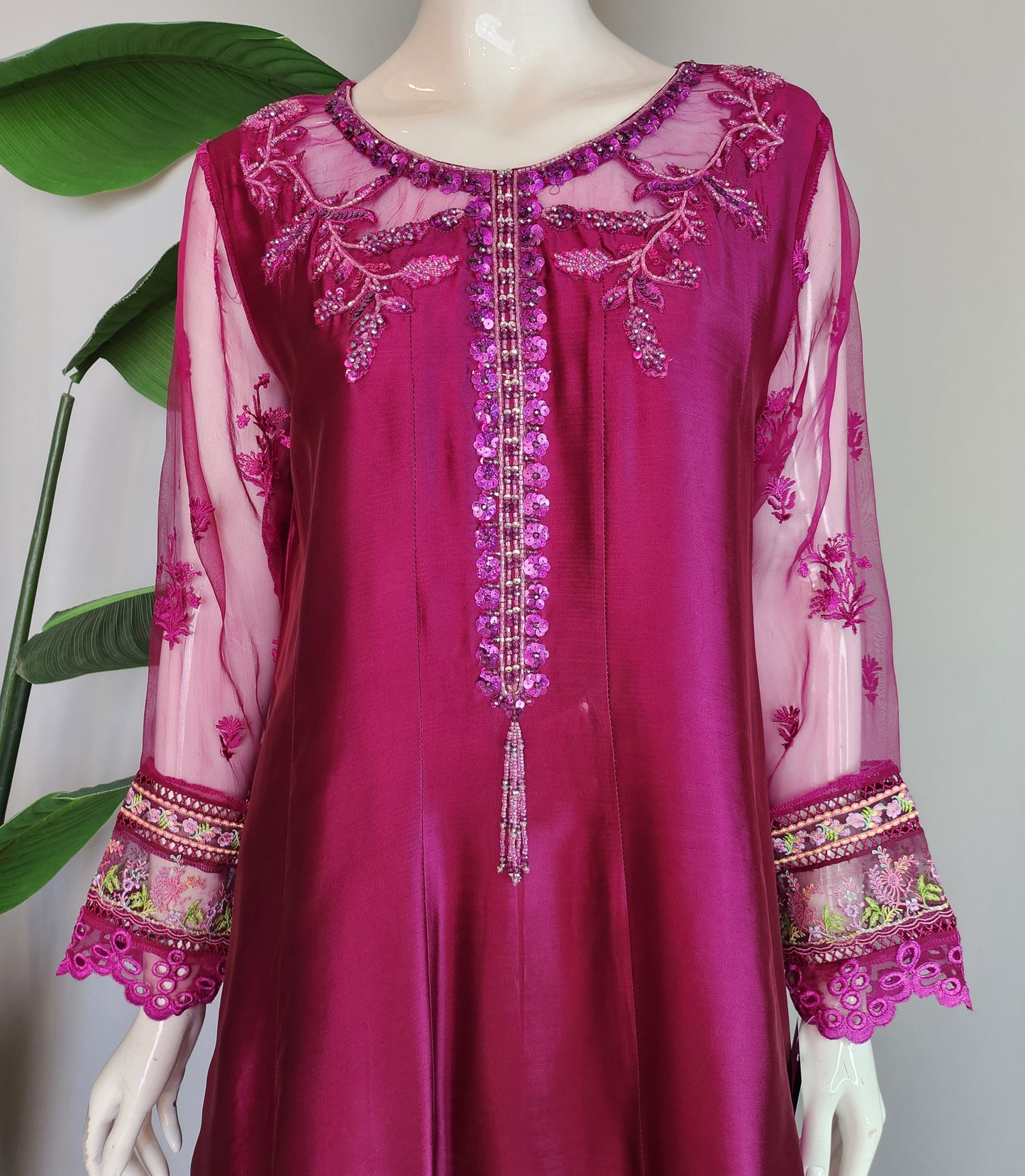 SARAH SHEERAZ - Magenta Embroidered