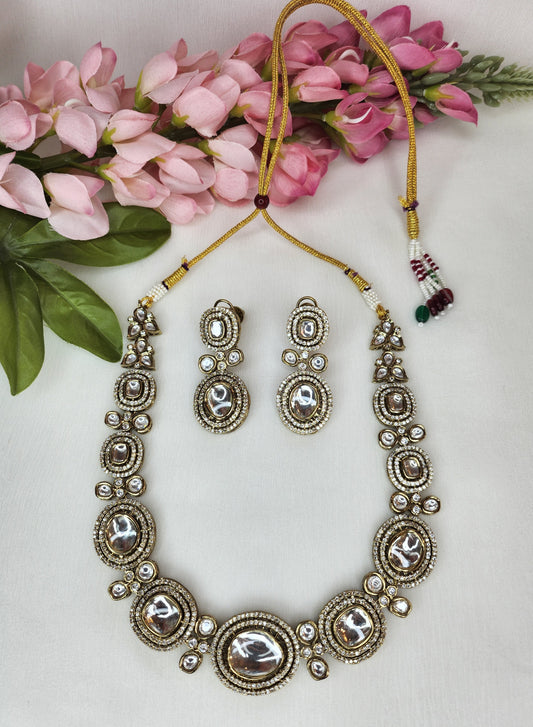 THE BUTTERFLY EFFECT - Kundan Stone Set