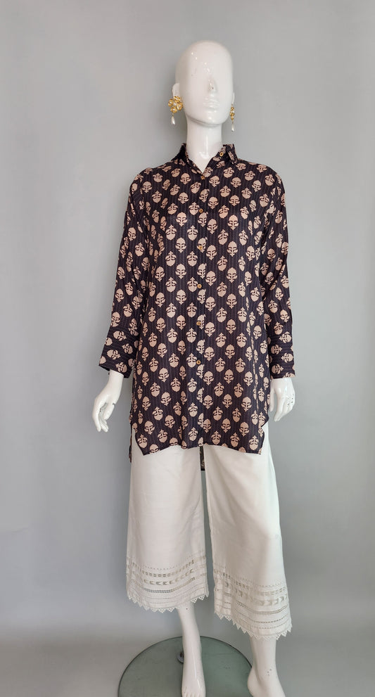 THREADS AND MOTIFS - Black with Tree Print