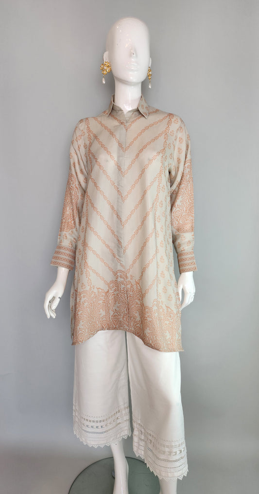THREADS AND MOTIFS - Grey printed