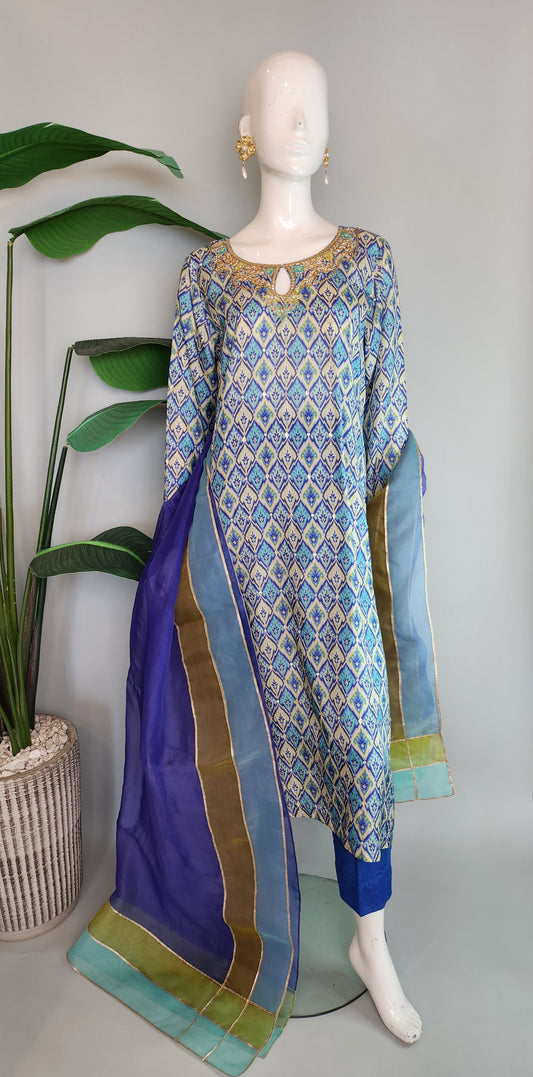 MAHOGANY - Light Blue Printed