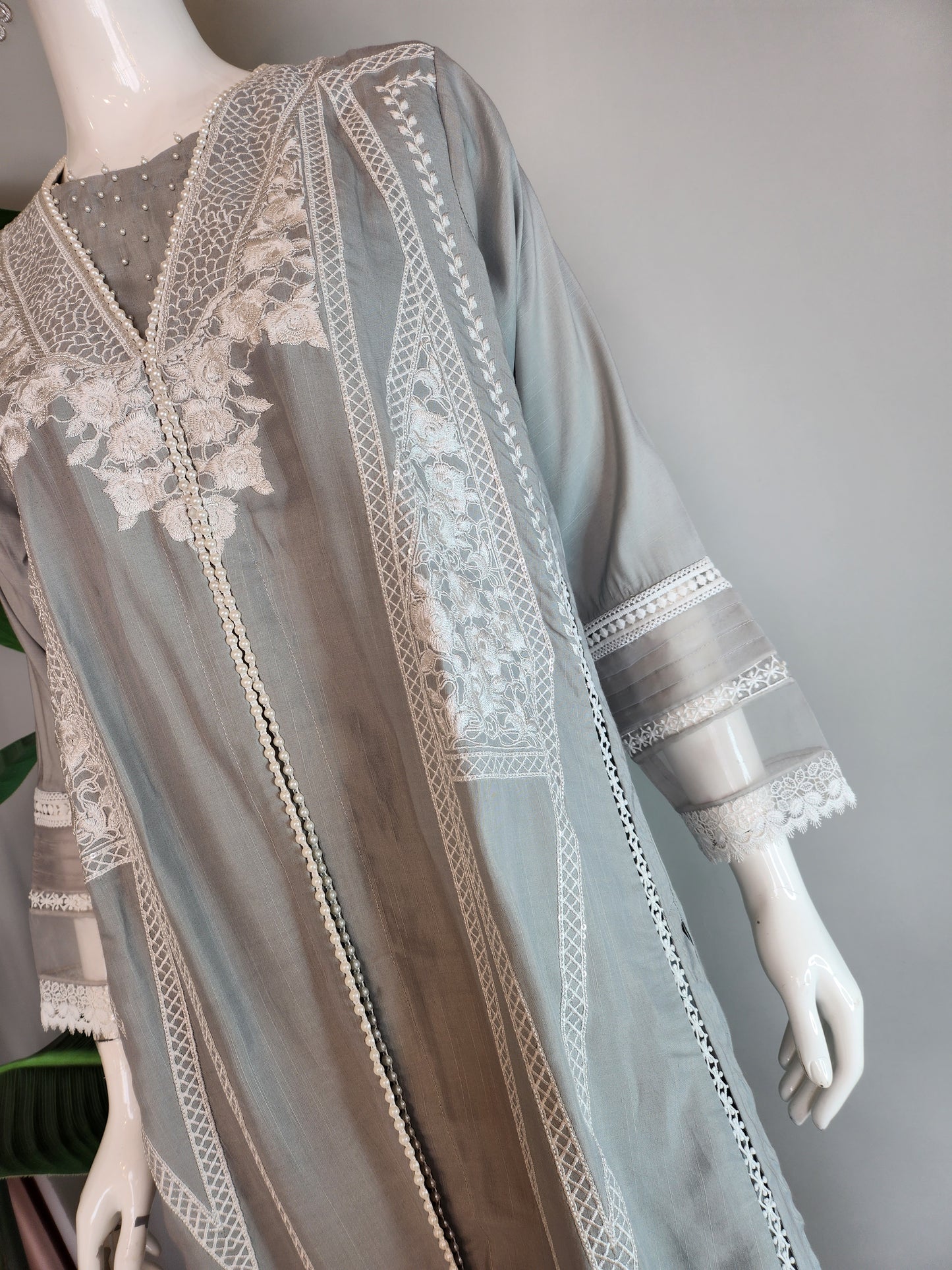 THREADS AND MOTIFS - Grey Emb Jacket