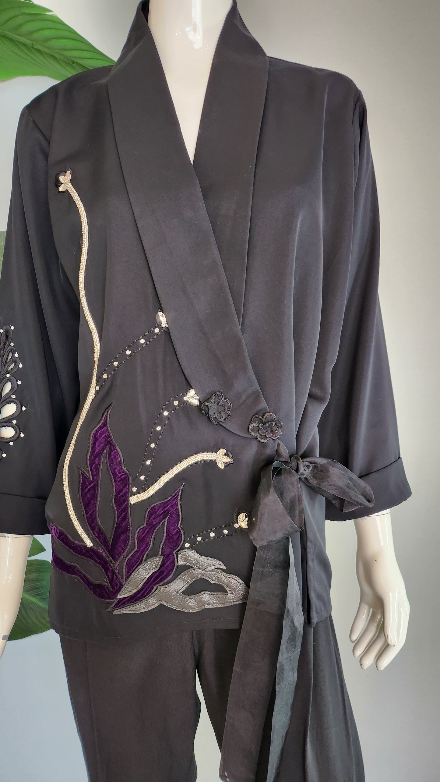 FARAH ZUBAIR - Black Georgette