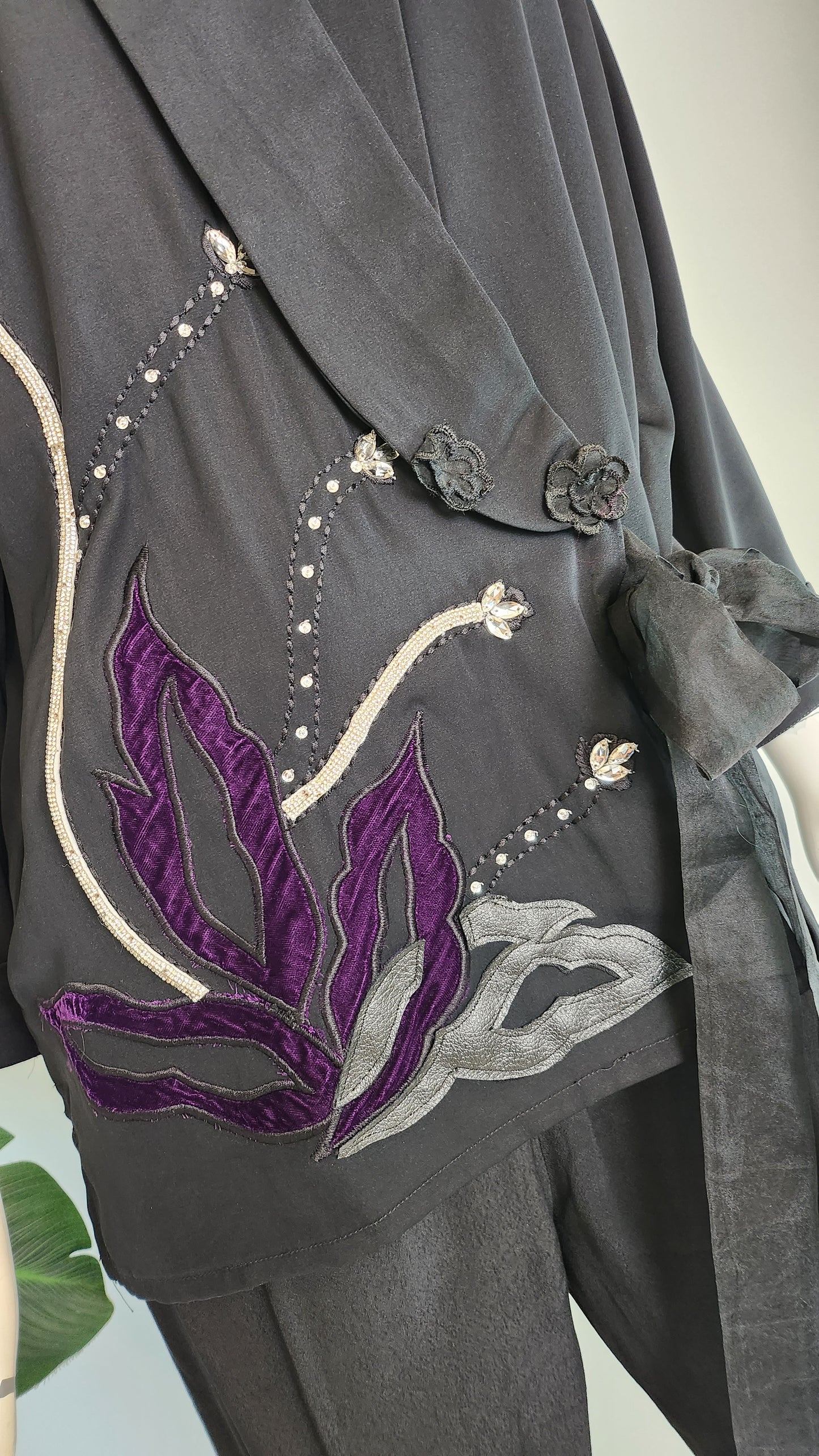 FARAH ZUBAIR - Black Georgette