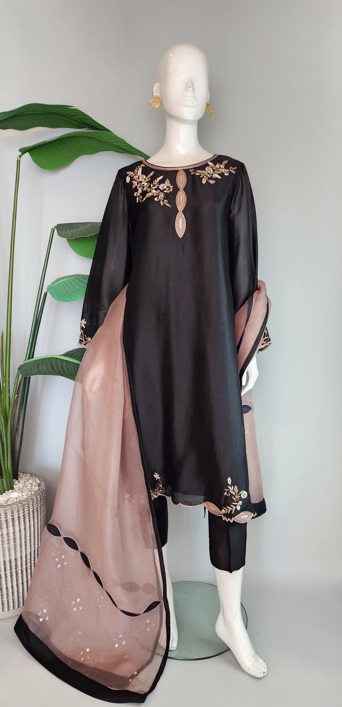 MAHOGANY - Black with coffee brown