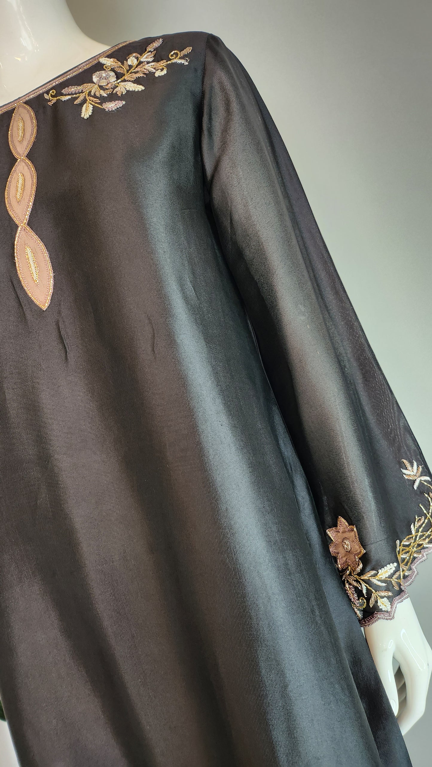 MAHOGANY - Black with coffee brown