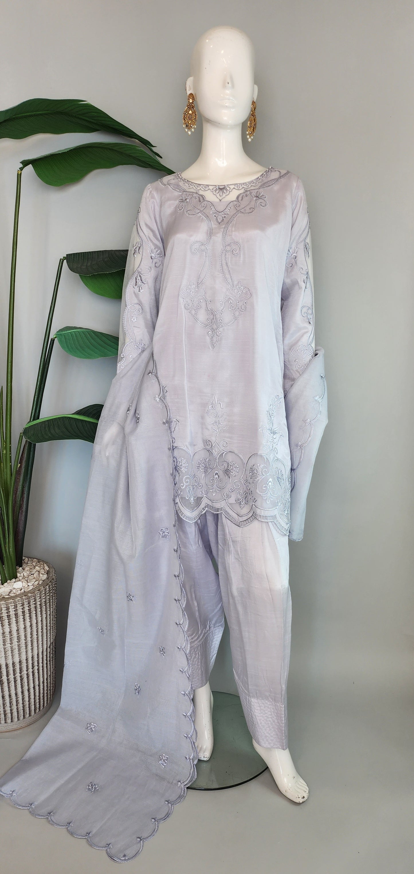 MARIA RAO - Lilac Suit Cutwork