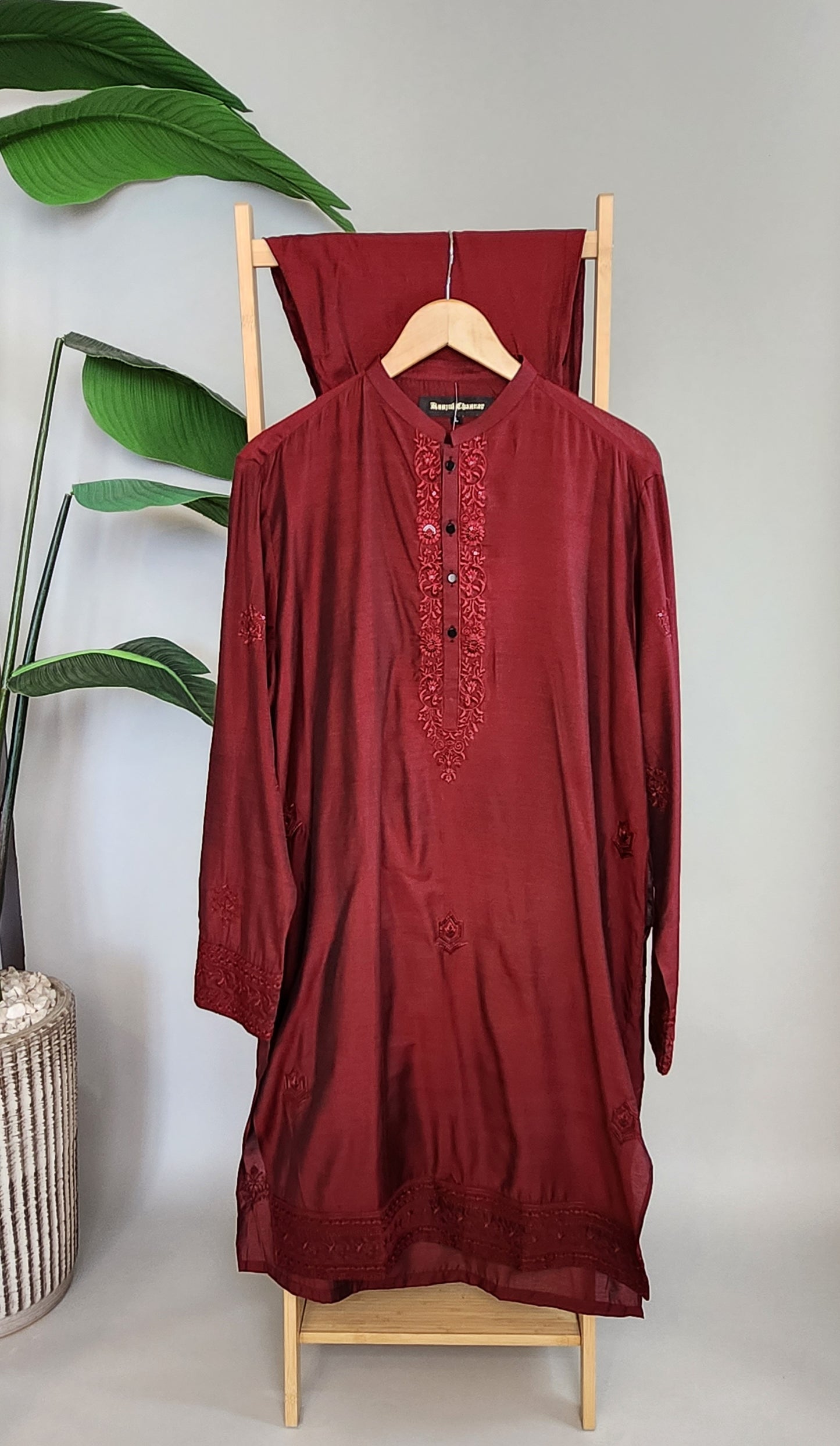 KUNZUL CHANNAR & MENSWEAR - Red Front Panel