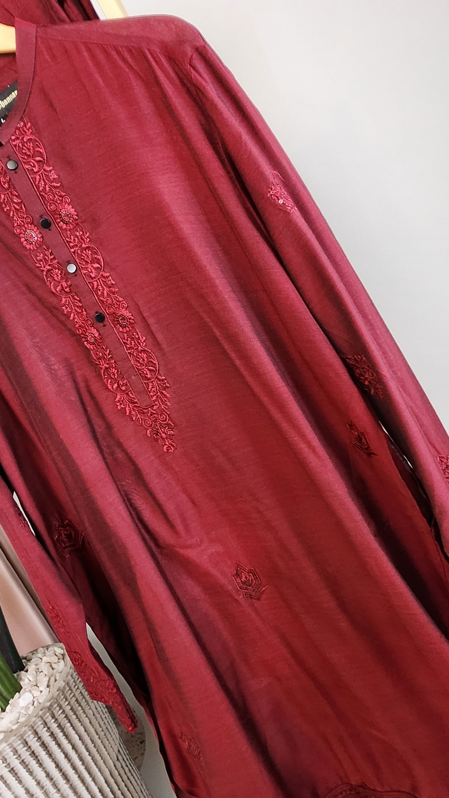 KUNZUL CHANNAR & MENSWEAR - Red Front Panel