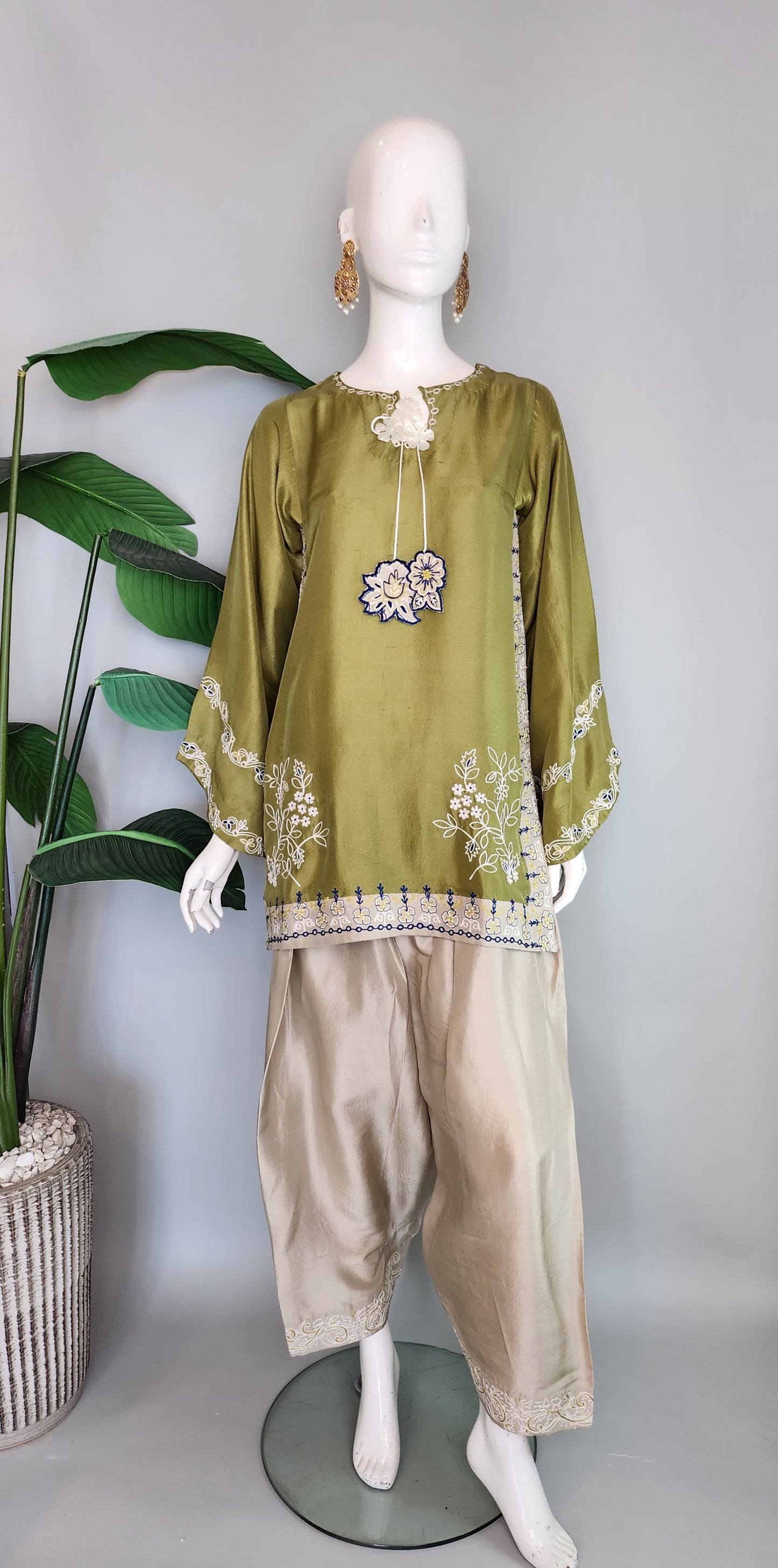 FARAH ZUBAIR - Olive Green Shirt