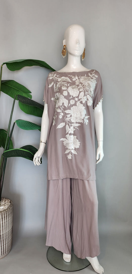 MARIA RAO - Grey Poncho Emb