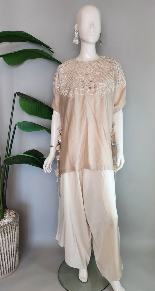 ALEENA FAREENA - Ivory Sheesha Top