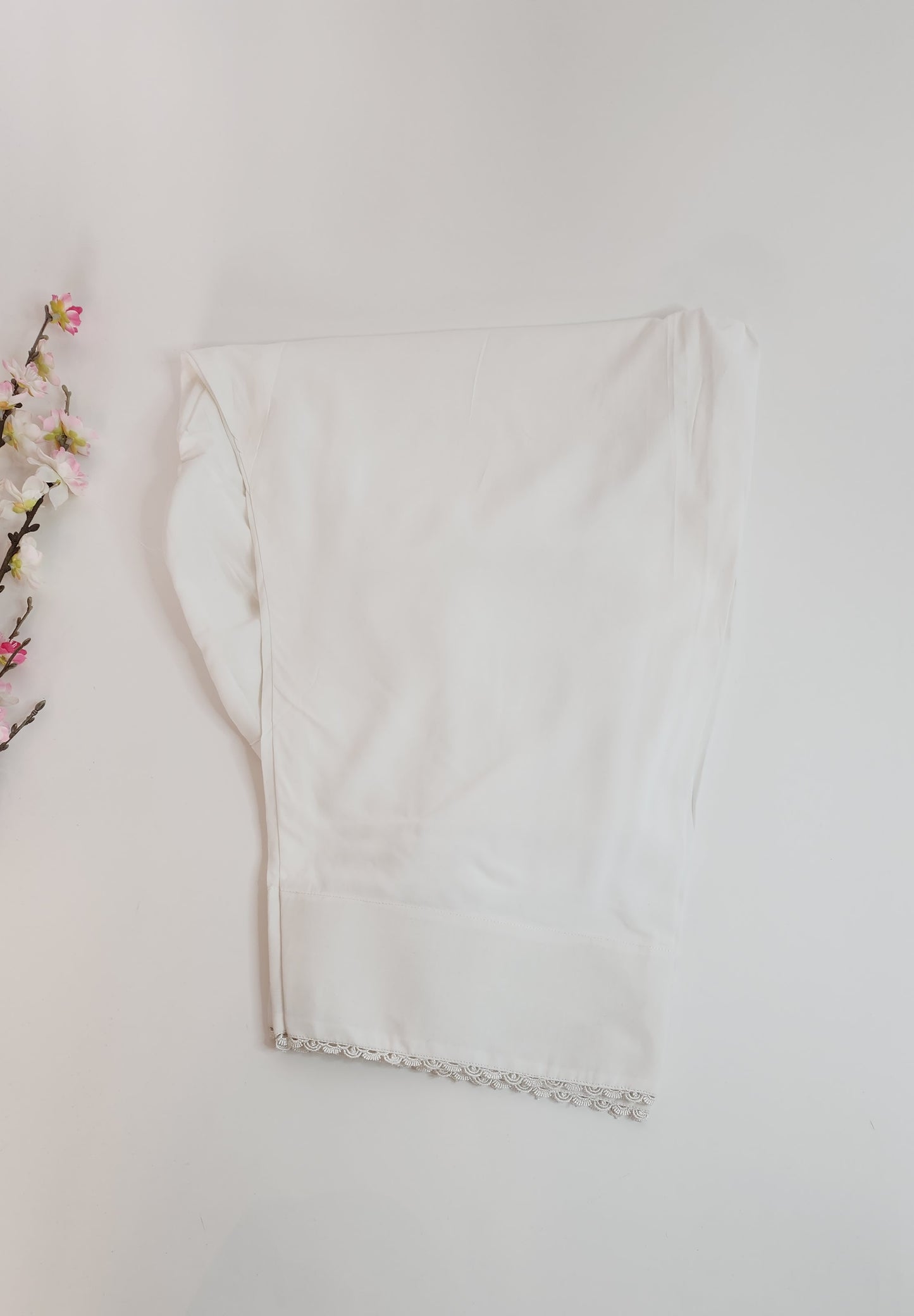 Wajeeha Ansari - White Farshi Shalwar