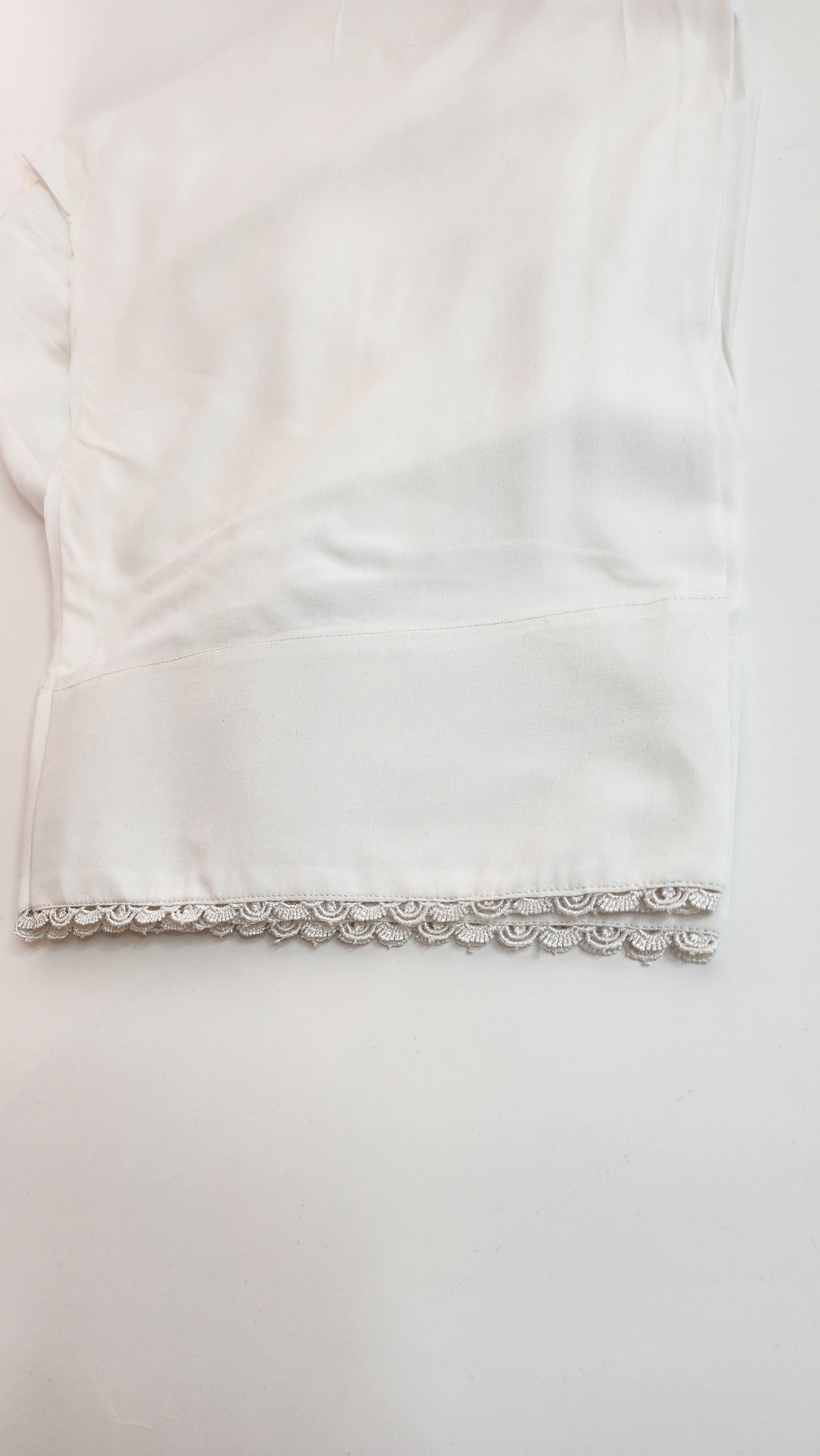 Wajeeha Ansari - White Farshi Shalwar