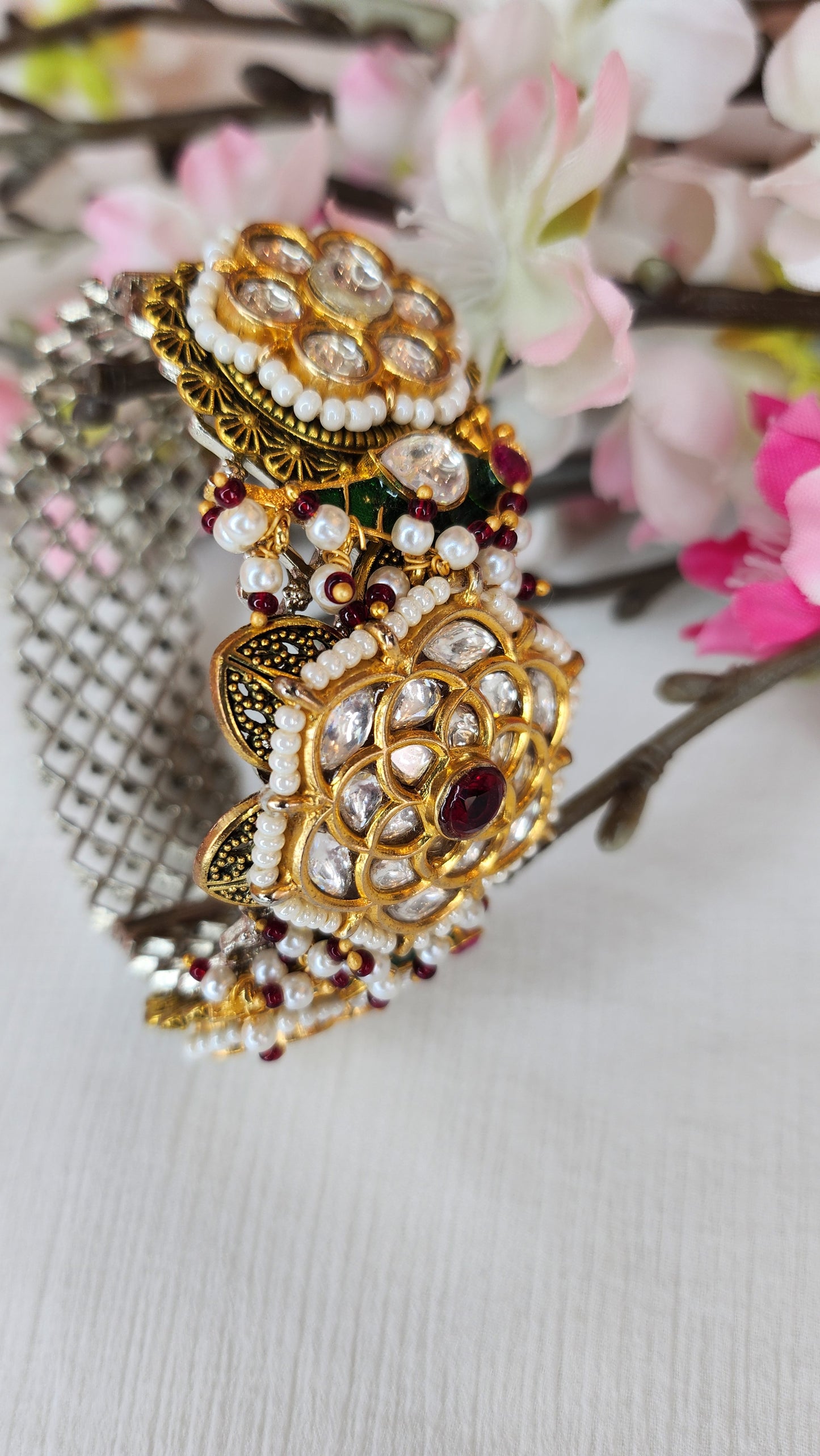 THE BUTTERFLY EFFECT - Flower Bangle