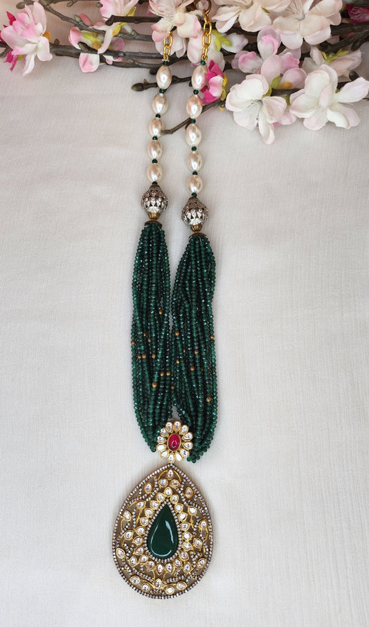 THE BUTTERFLY EFFECT - Green Necklace