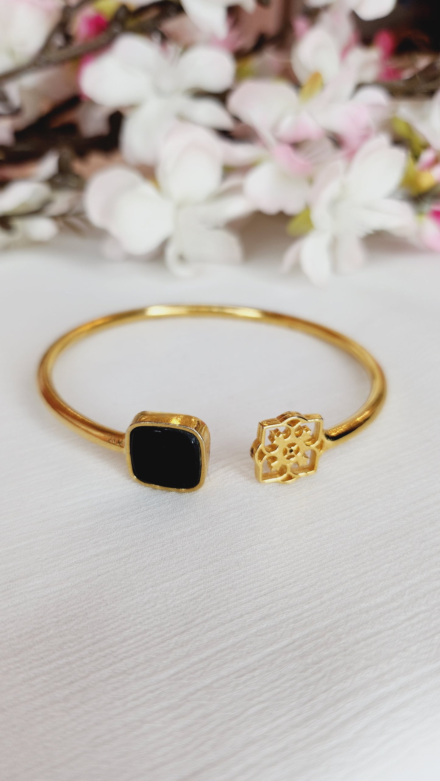 CHARBAGH Jewelry - Charbagh onyx bangle