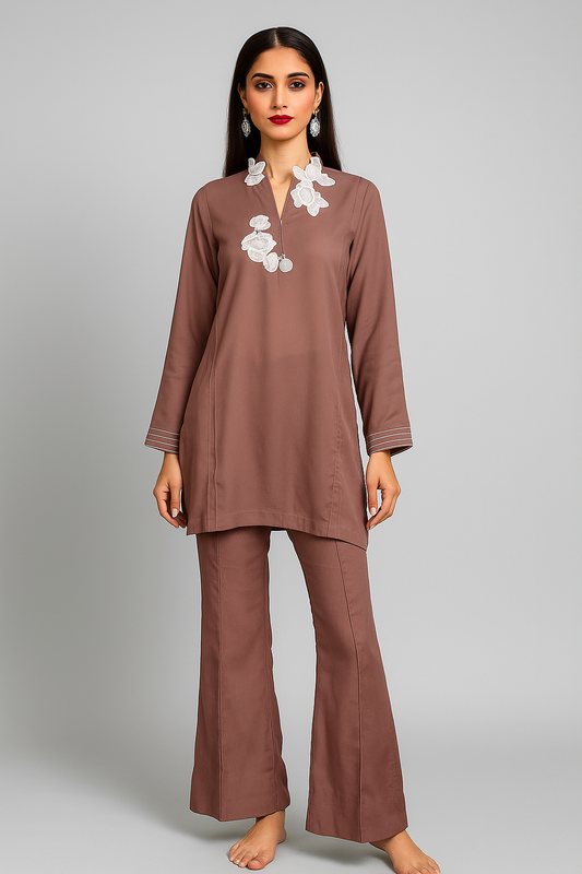 MAHOGANY - Peacan Brown with Flower