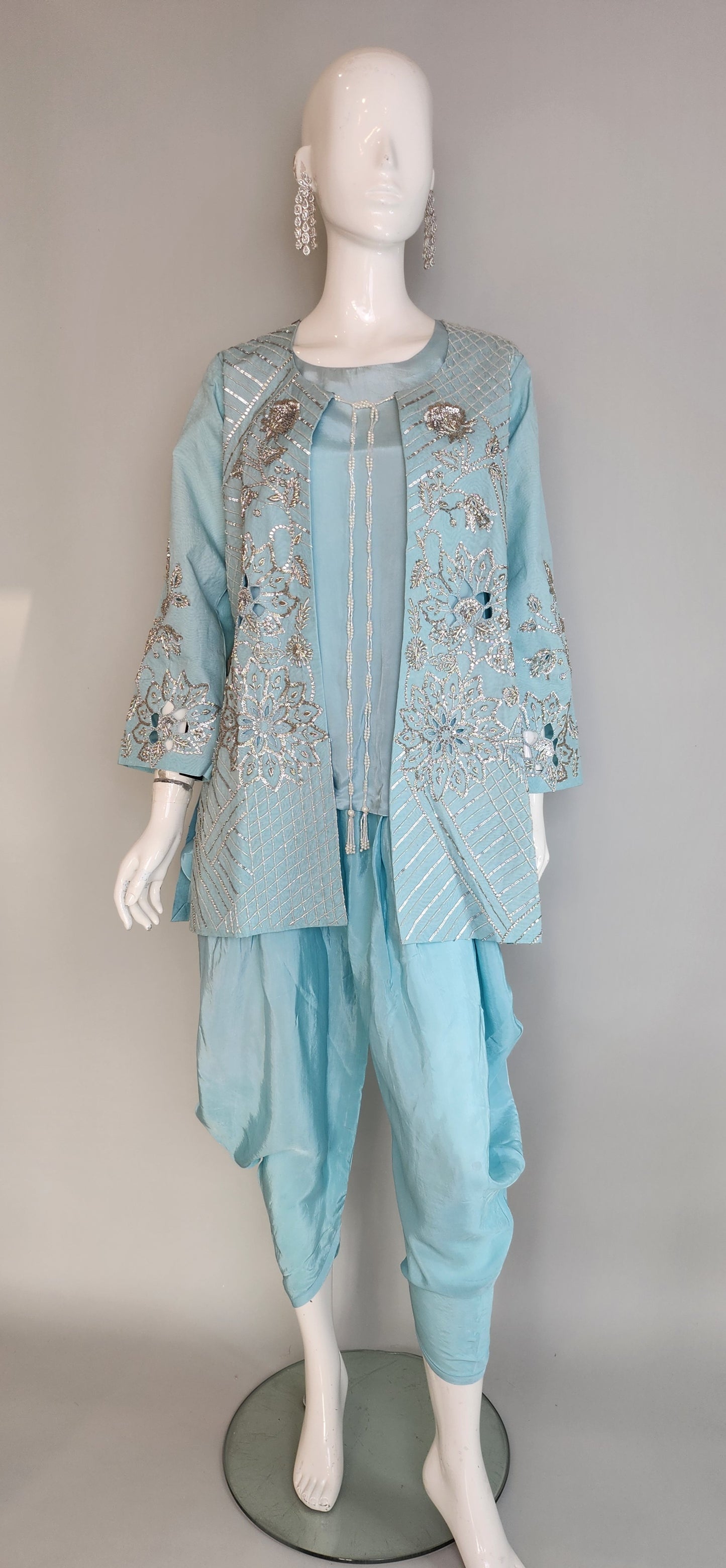 RIMSHA SHAIKHANI - Neer in Light Blue