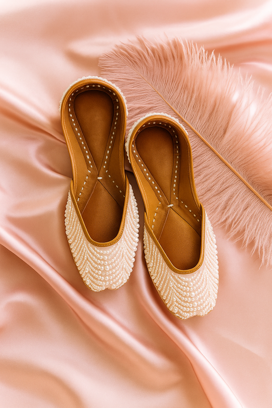 LOVE KAARI - Pearly Pink Jutti
