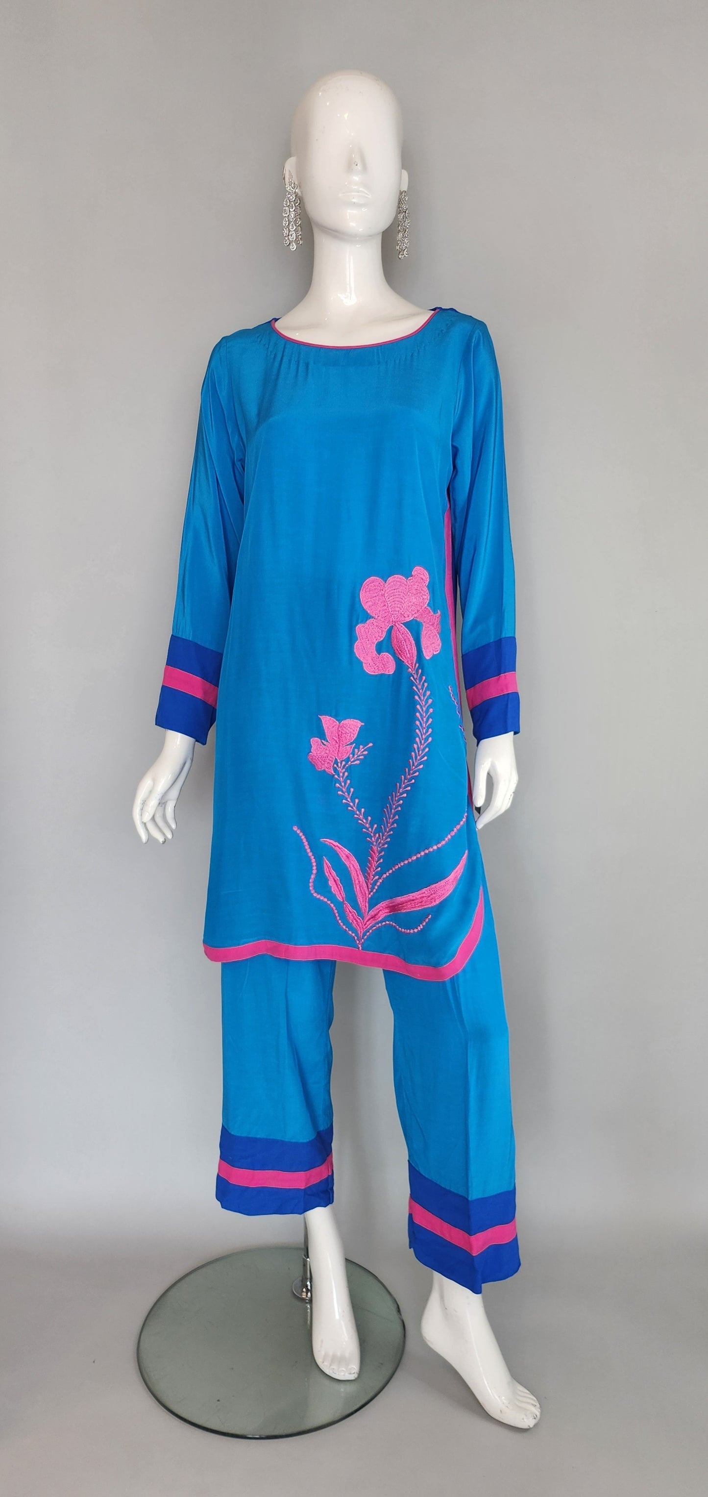 MARIA RAO - Ferozi with Pink embroidery