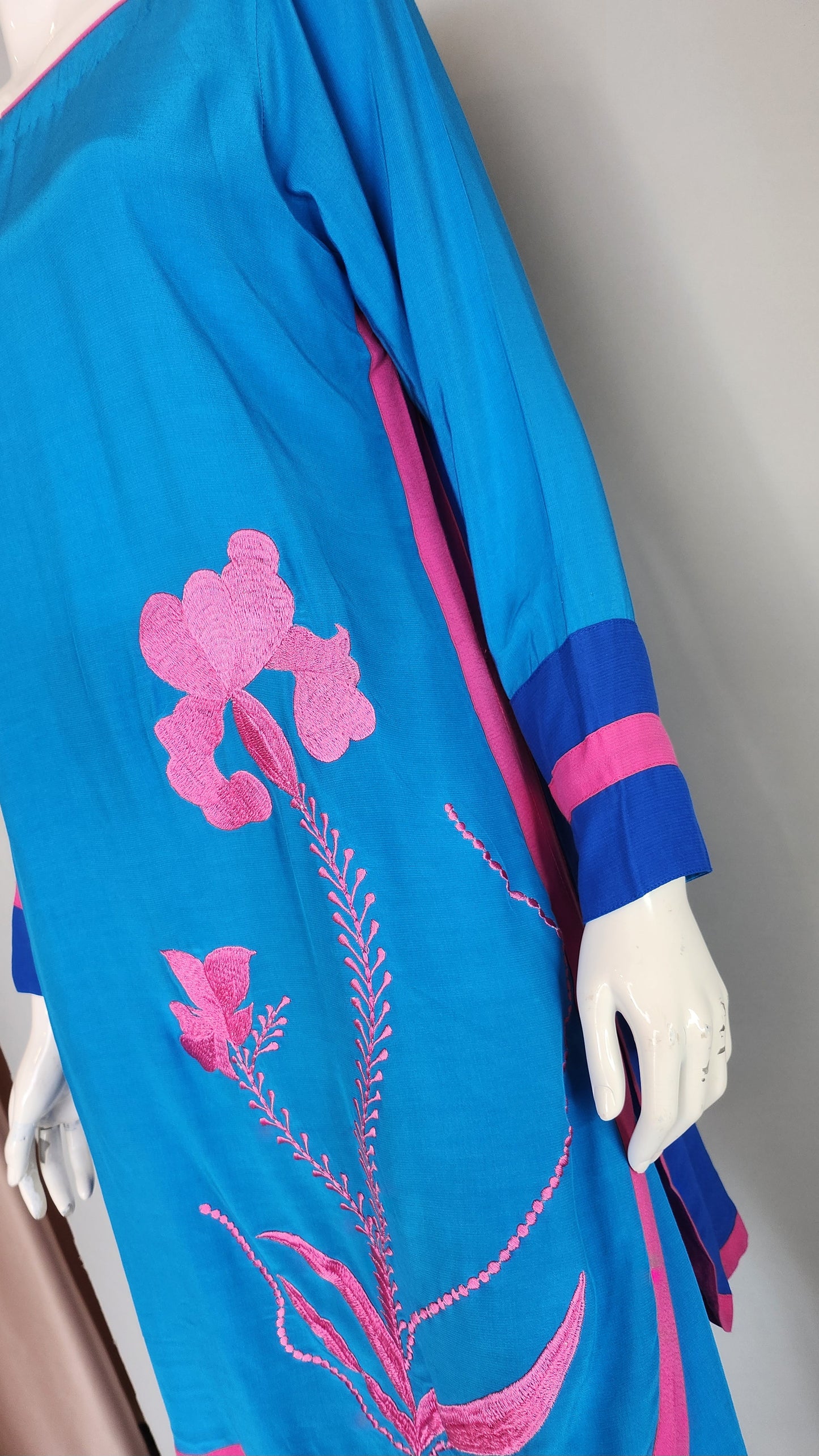 MARIA RAO - Ferozi with Pink embroidery