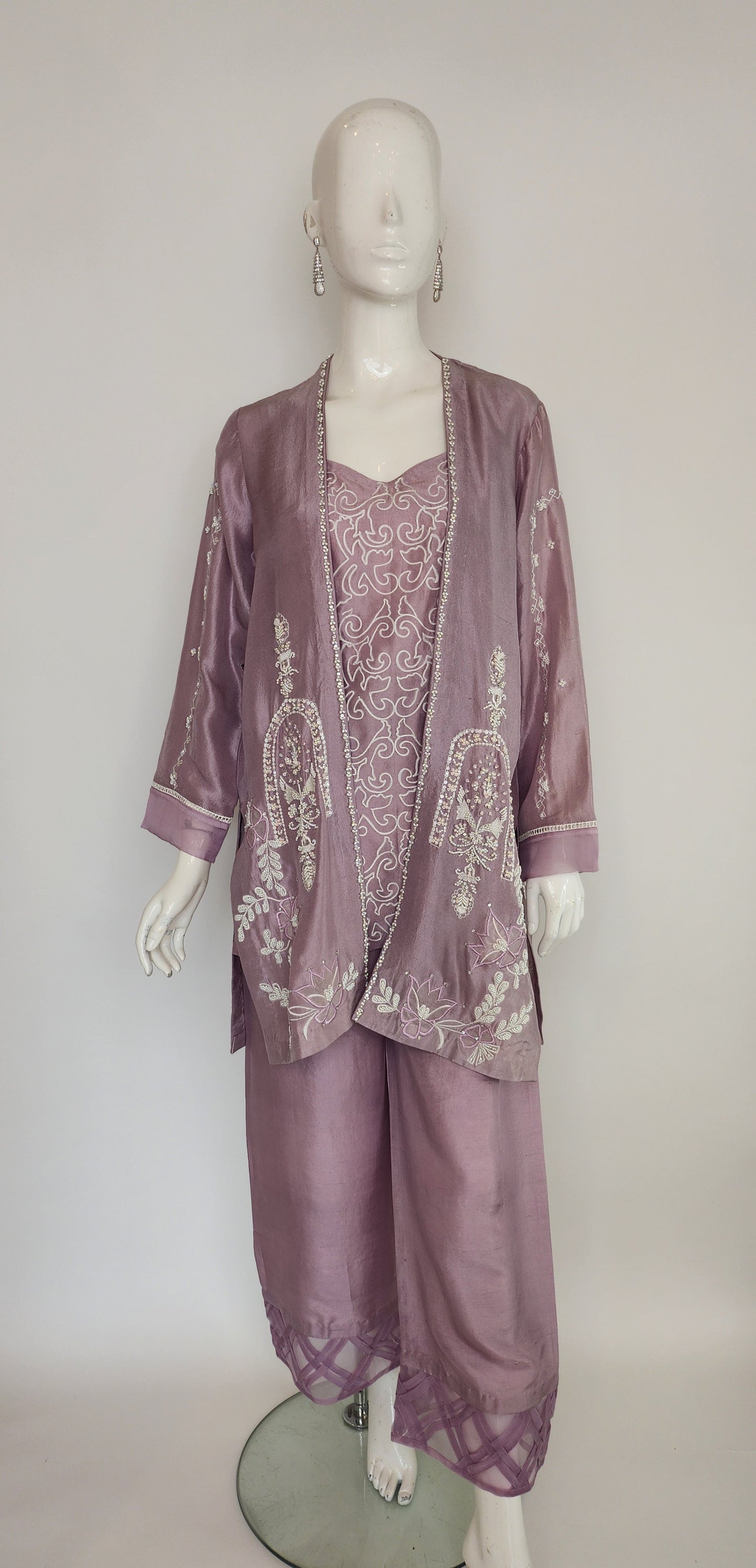 FARAH ZUBAIR - Mauve Jacket