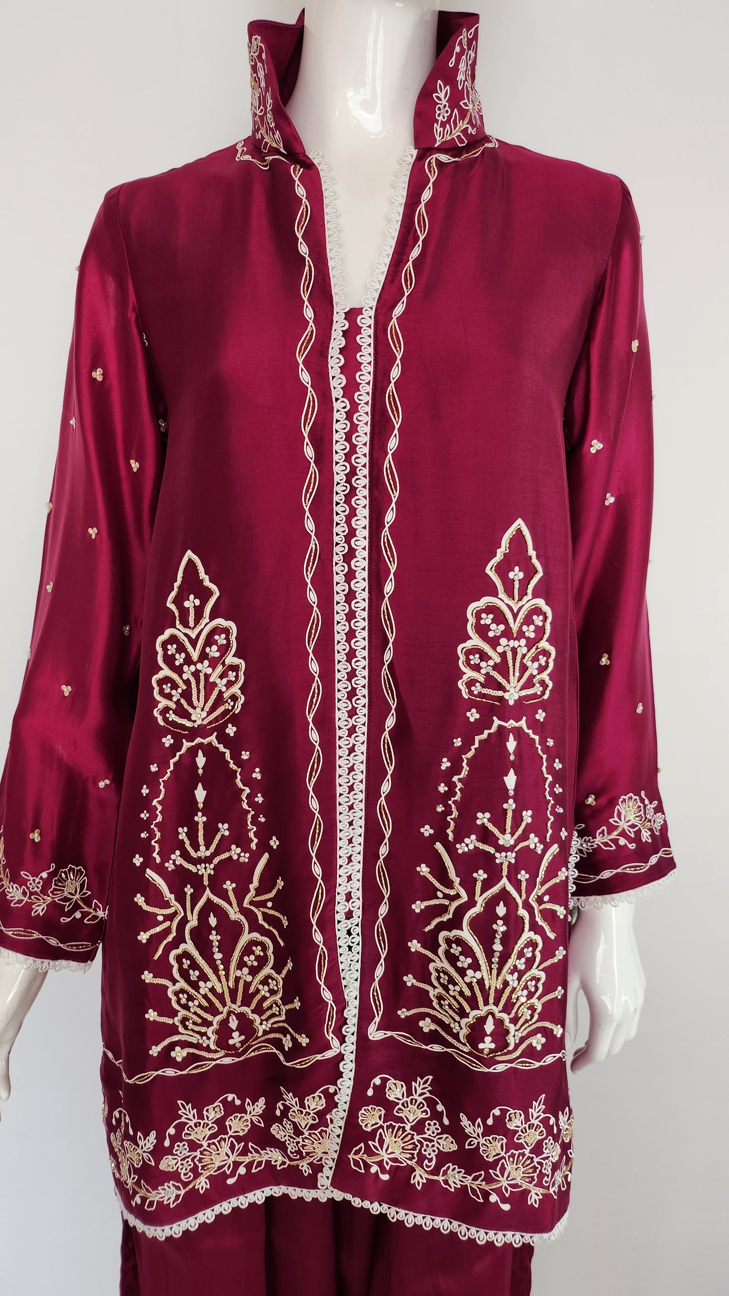 MAHOGANY - Magenta with white print