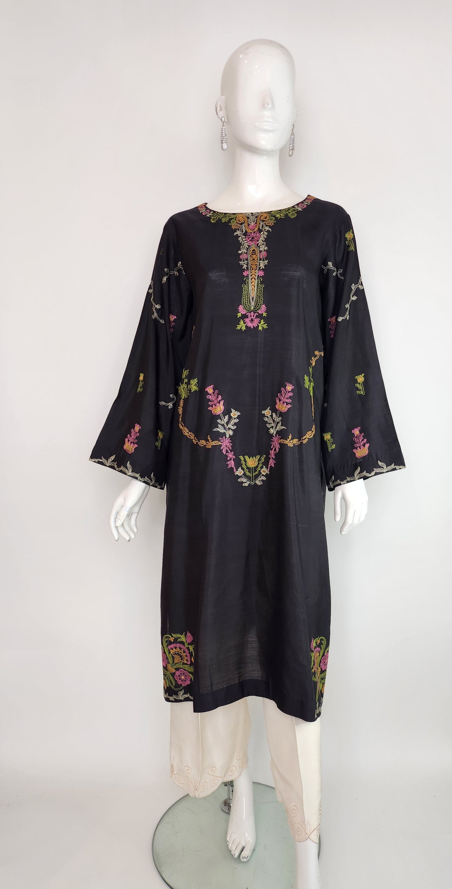 AMNA IQBAL - Black Embroidered
