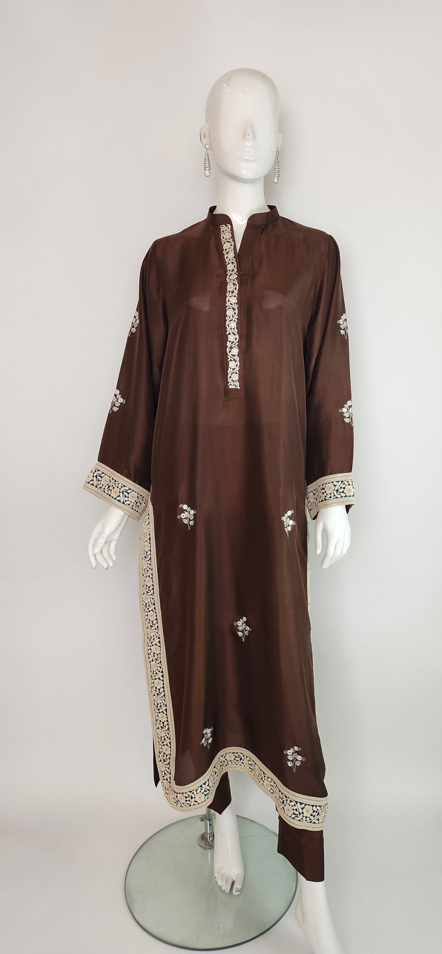 AMNA IQBAL - Brown with Teal Green Dupatta