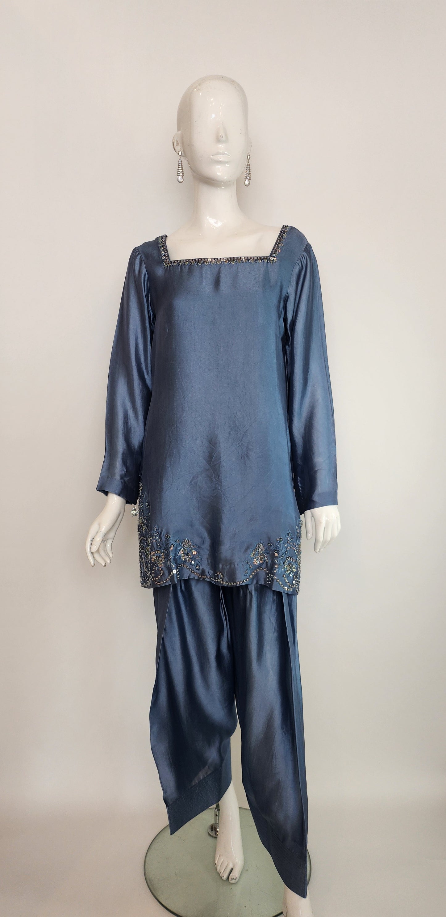 MEHAK YAQOOB COUTURE - Slate